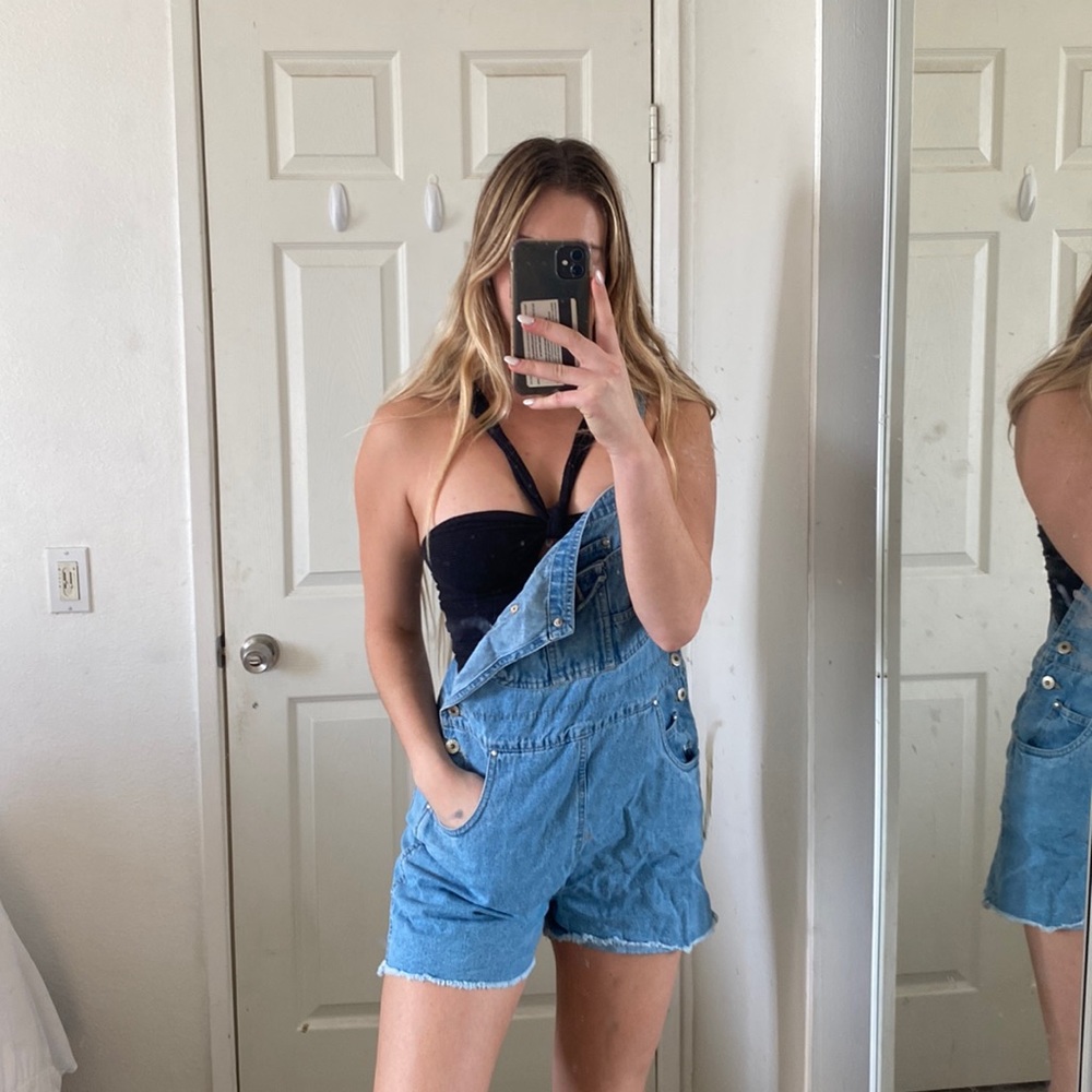 cute overalls !!
